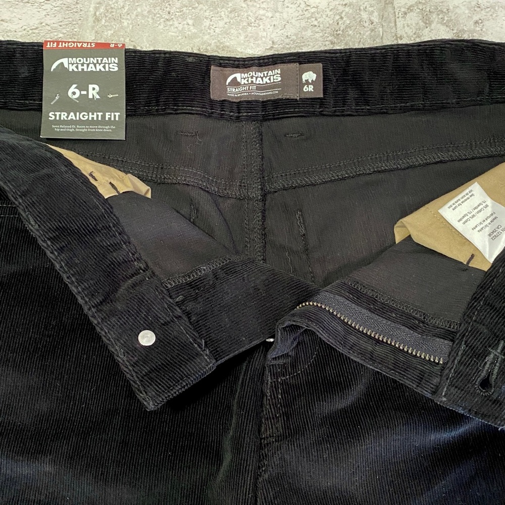 NWT MOUNTAIN KHAKIS Women’s Clara Kent Corduroy Pants 6-R Straight Fit